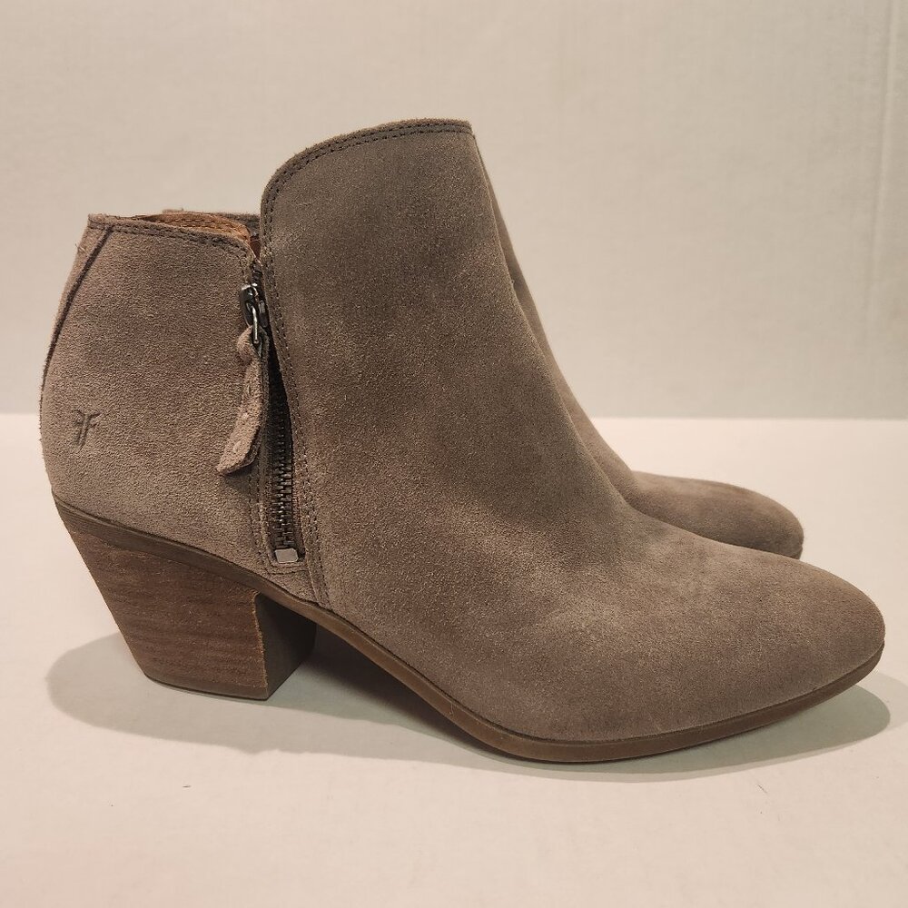 FRYE Womens Taupe Judith Boots Size 10